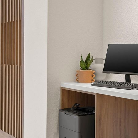 Element Springfield South Hotel Екстериор снимка
